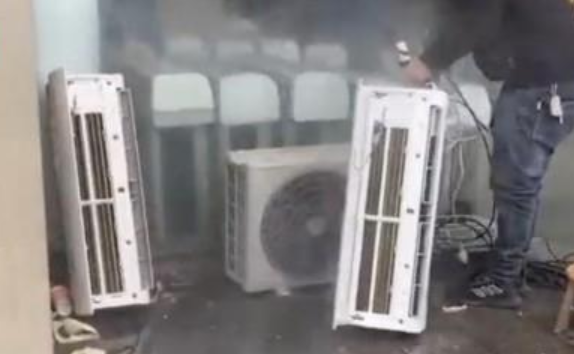 央视曝光二手空调用致癌药水翻新套路:几毛钱一套能效标签随便贴(图1) 央视曝光二手空调用致癌药水翻新套路:几毛钱一套能效标签随便贴