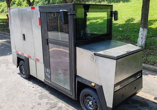 Cybertruck快递版!鑫源全新小卡车曝光:单人单座还能换电(图1) Cybertruck快递版!鑫源全新小卡车曝光:单人单座还能换电