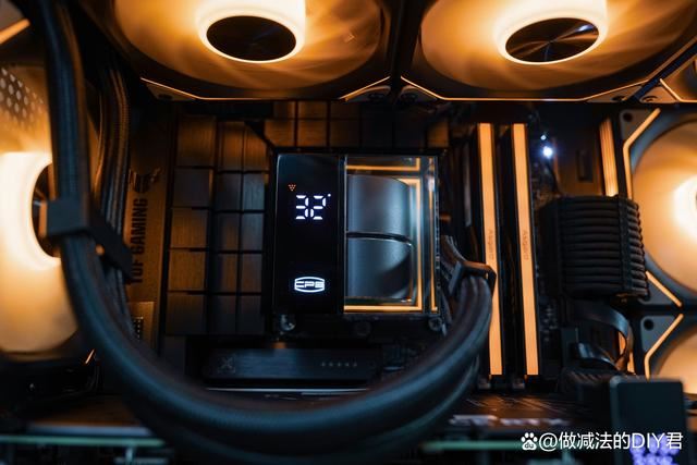 I5 13600KF+B760M重炮手+TUF RTX4070TIS主机组装教程(图11) I5 13600KF+B760M重炮手+TUF RTX4070TIS主机组装教程(图11)