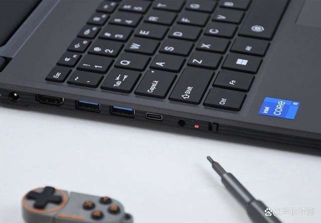 仅售2499元的标压i5金属轻薄本 驰为Corebook X 纪念版评测(图10) 仅售2499元的标压i5金属轻薄本 驰为Corebook X 纪念版评测(图10)