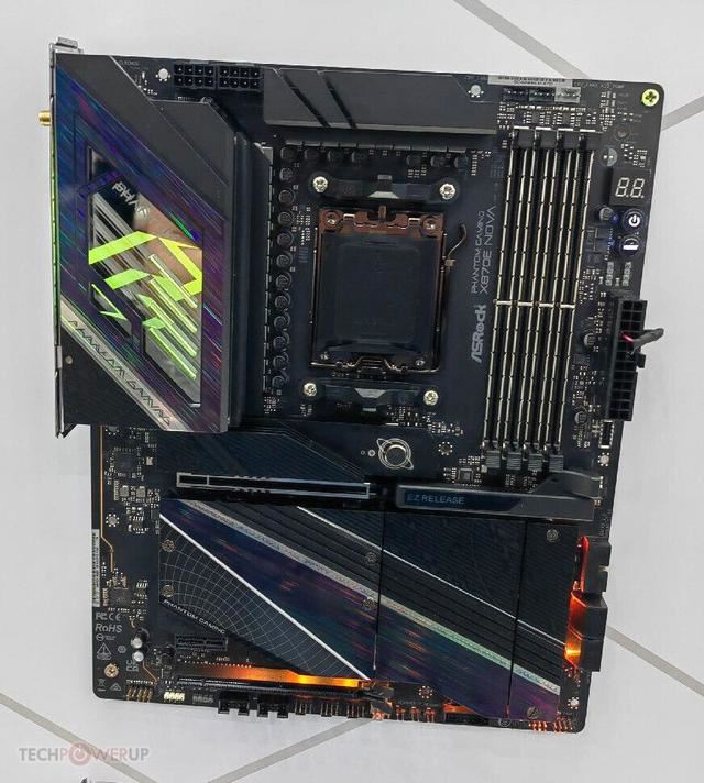 华擎X870/X870E系列主板全阵容亮相:AM5接口坚持到2027年(图6) 华擎X870/X870E系列主板全阵容亮相:AM5接口坚持到2027年(图6)