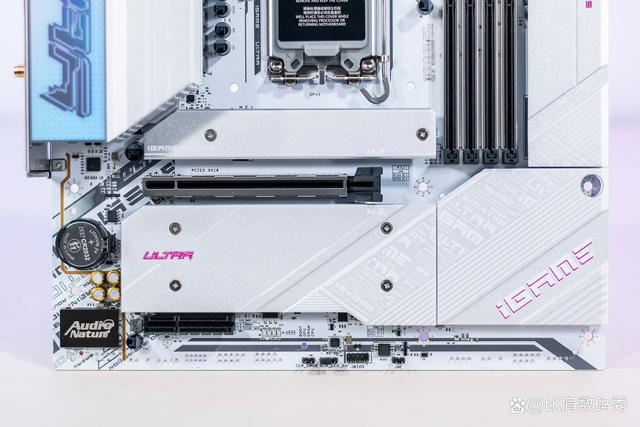超简洁海景房主机必备! 七彩虹iGame B760M ULTRA Z主板评测(图9) 超简洁海景房主机必备! 七彩虹iGame B760M ULTRA Z主板评测(图9)