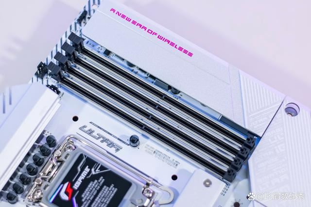 超简洁海景房主机必备! 七彩虹iGame B760M ULTRA Z主板评测(图7) 超简洁海景房主机必备! 七彩虹iGame B760M ULTRA Z主板评测(图7)