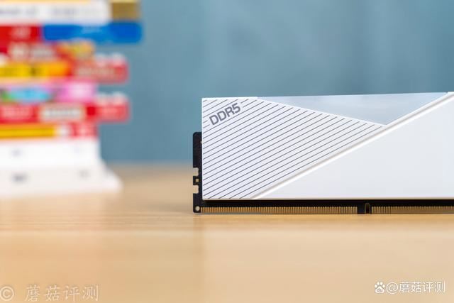 449元起! 威刚XPG 技嘉白曜雕联名龙耀 D500G 内存评测(图6) 449元起! 威刚XPG 技嘉白曜雕联名龙耀 D500G 内存评测(图6)