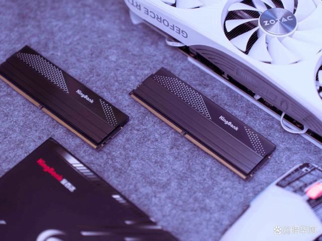单条16GB和24GB谁的性能更好? Z790+金百达星刃D5内存超频实战(图5) 单条16GB和24GB谁的性能更好? Z790+金百达星刃D5内存超频实战(图5)