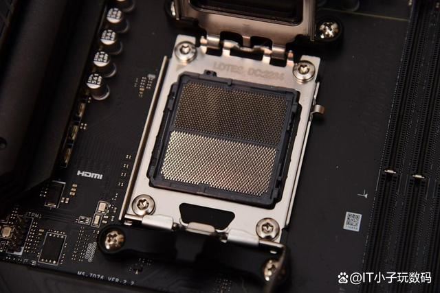 逆袭14700K! AMD RYZEN5 9700X对比14700K实际测评(图10)