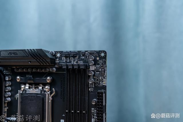 9700x表现如何? AMD锐龙7 9700X对比i7 13700K中高端处理器评测(图11) 9700x表现如何? AMD锐龙7 9700X对比i7 13700K中高端处理器评测(图11)