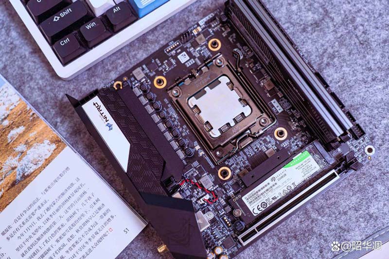 7400MB/s拉高PCIe 4.0上限! 希捷酷鱼530固态硬盘测评(图7) 7400MB/s拉高PCIe 4.0上限! 希捷酷鱼530固态硬盘测评(图7)