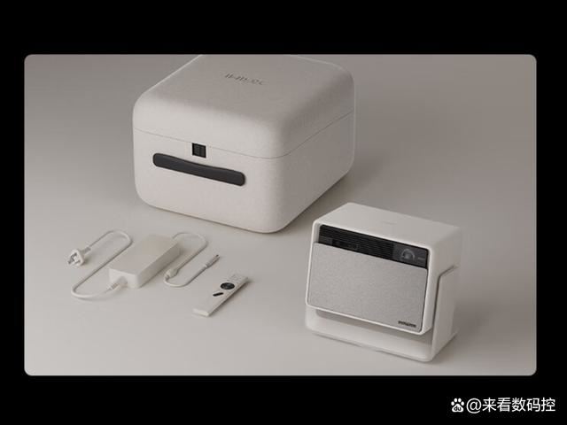 极米RS10plus和RS10pro哪个好? 极米RS10Plus/Pro投影仪区别对比(图1) 极米RS10plus和RS10pro哪个好? 极米RS10Plus/Pro投影仪区别对比(图1)