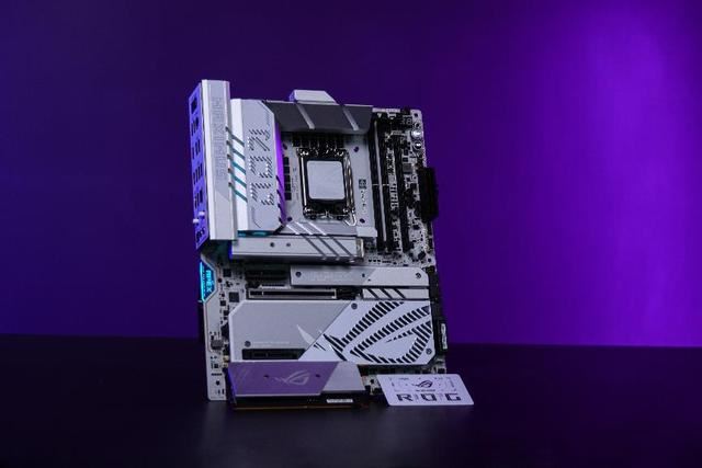 7488.8MHz! 华硕ROG Z890 APEX主板性能测评(图8) 7488.8MHz! 华硕ROG Z890 APEX主板性能测评(图8)