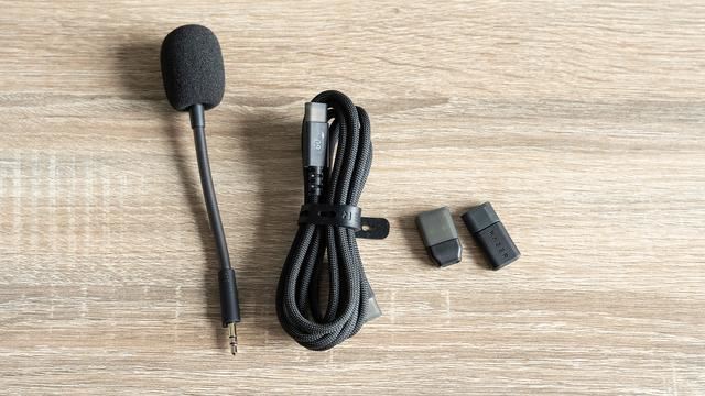 有灯更高续航也更强! Razer雷蛇梭鱼X幻彩版无线耳机体验测评(图2)
