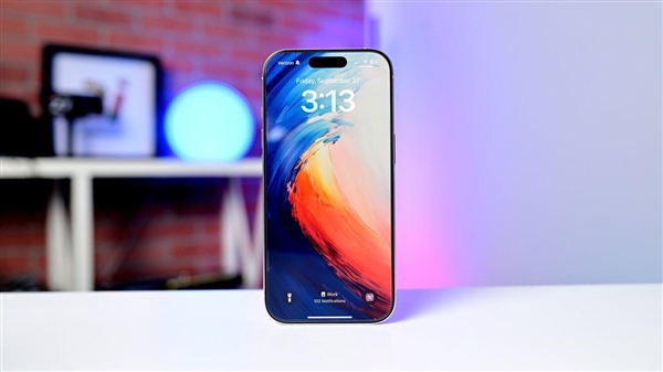 最薄苹果手机!iPhone 17 Air首个手机壳现身(图3) 最薄苹果手机!iPhone 17 Air首个手机壳现身