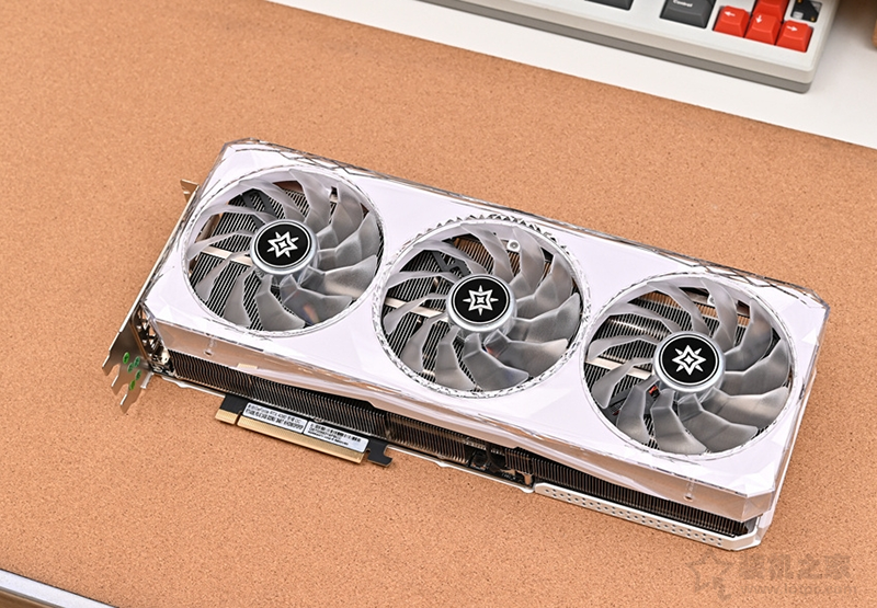 兼顾性能与颜值!14代i7-14700K配RTX4080游戏海景房装机配置方案(图6) 兼顾性能与颜值!14代i7-14700K配RTX4080游戏海景房装机配置方案(图6)